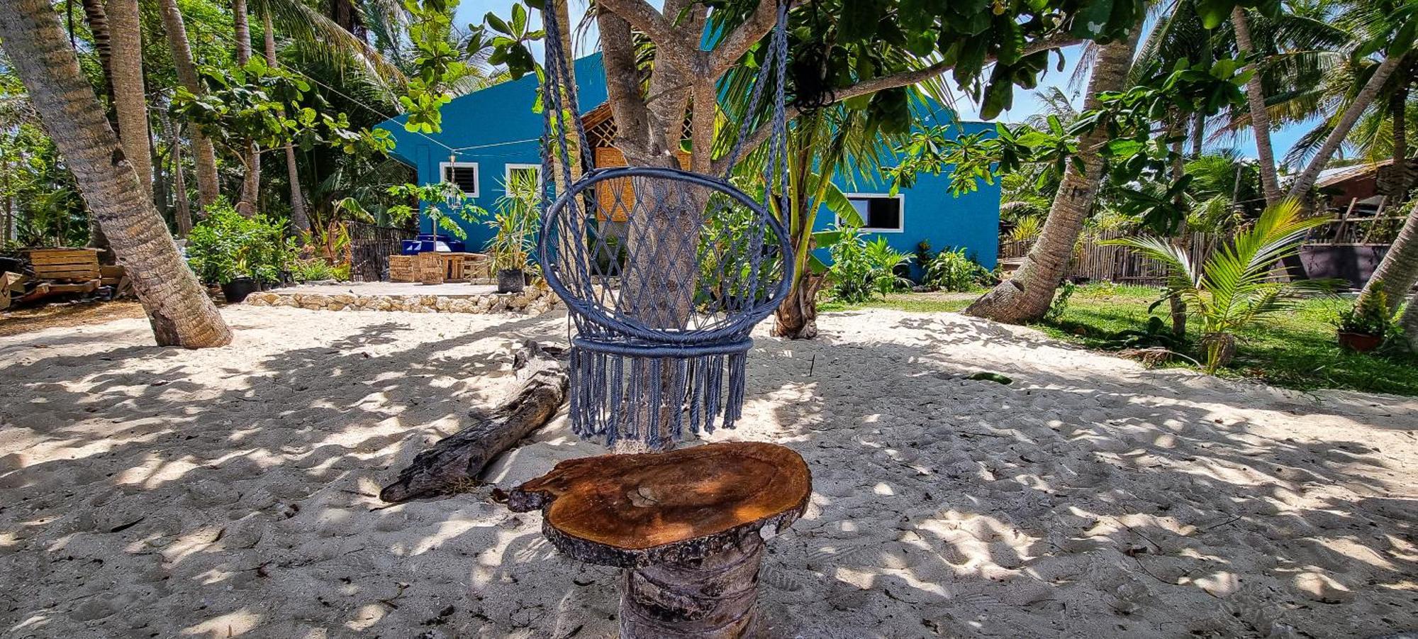 Blue House Backpackers Siquijor Hostel Σαν Χουάν Εξωτερικό φωτογραφία